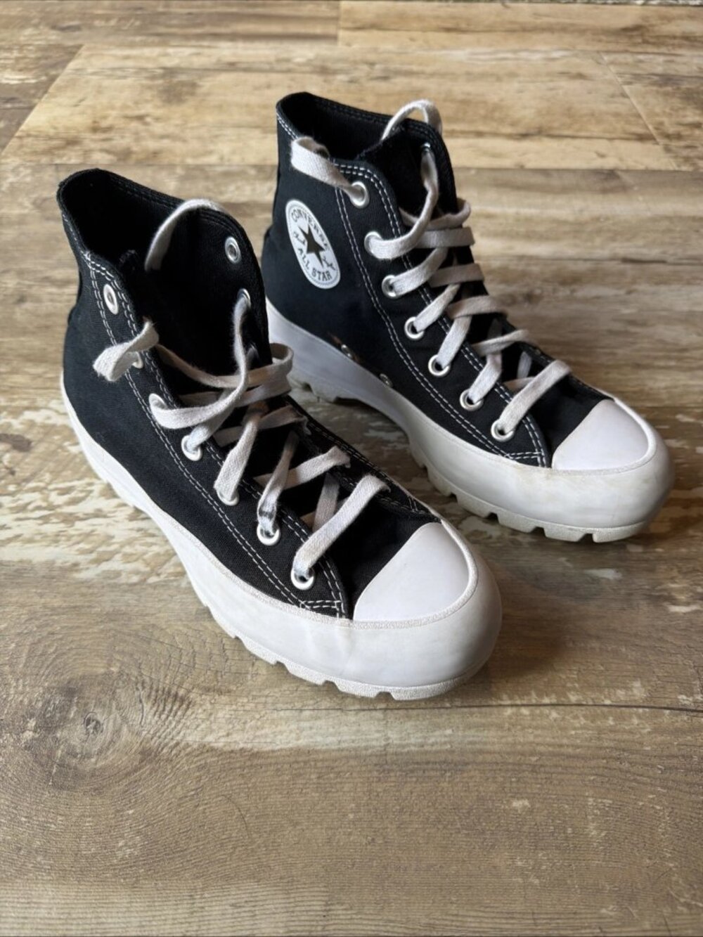 CONVERSE Chuck Taylor All Star Lugged Hi 565901C Platform Sneakers Women’s 7